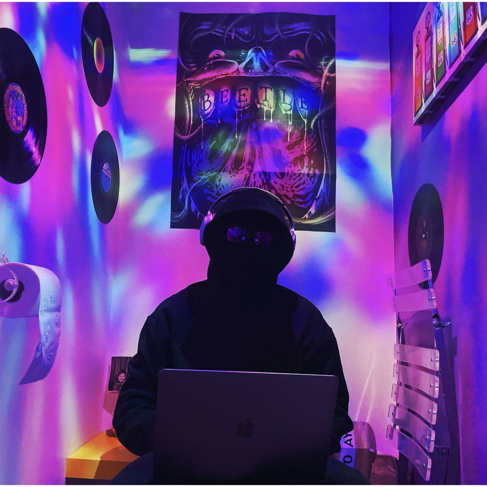 Holy Shit (feat. L'OrnY)